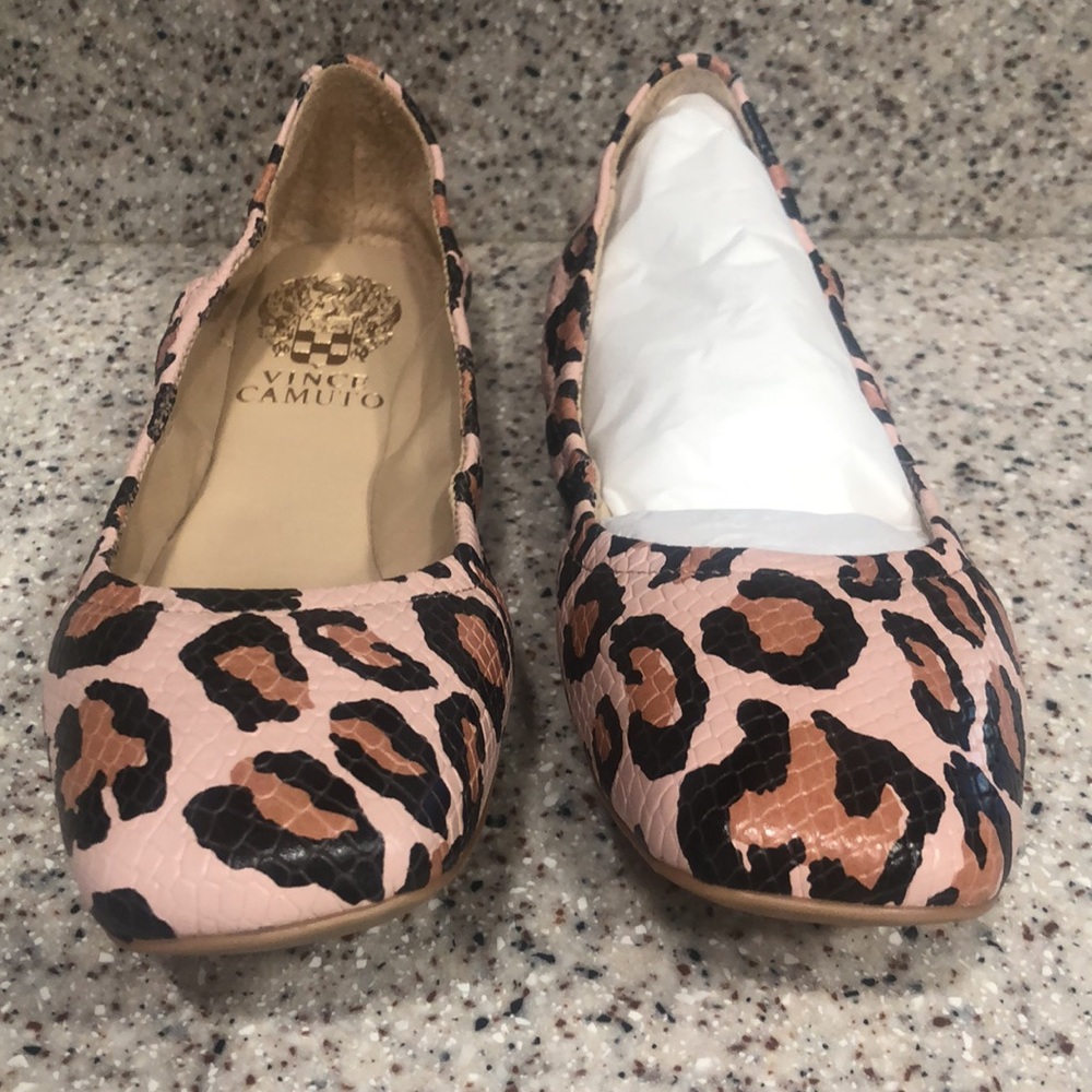 🆕 Vince Camuto Leather Ballet Flats- Snake Leopard - Picture 2 of 7